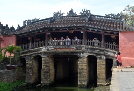 Lúng túng trùng tu di tích chùa Cầu Hội An