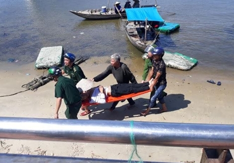 Cảnh sát 113 kịp thời cứu hộ nạn nhân nhảy cầu Thuận Phước 