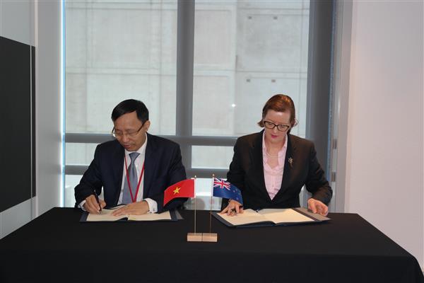 Hải quan Việt Nam và Hải quan New Zealand ký kết chương trình hợp tác