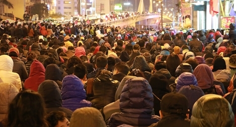 "Biển người" đổ về chùa Phúc Khánh dự lễ cầu an, giải hạn đầu năm. 