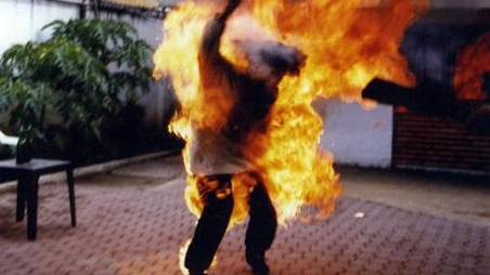 Người phụ nữ chết cháy bất thường trong phòng ngủ