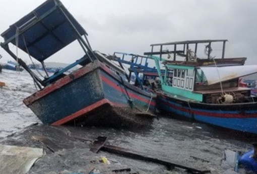 Va chạm tàu cá trên biển, 1 người chết, 1 người mất tích