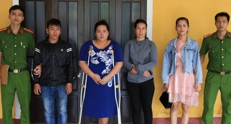 4 đối tượng đánh ghen bị khởi tố thêm tội danh