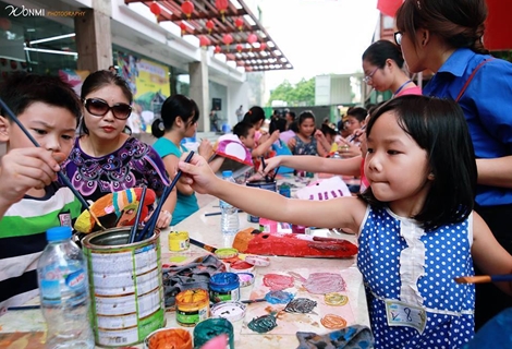 Giáo dục di sản từ Lễ hội mặt nạ vui Tết Trung thu