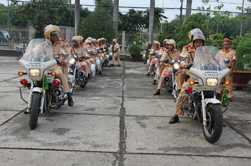 Ra quân bảo đảm trật tự, an toàn giao thông Tết nguyên đán