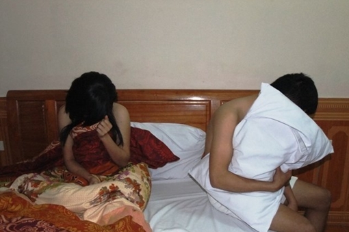 Bắt kẻ mua dâm cháu gái 14 tuổi