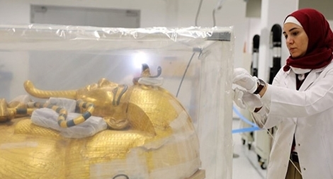 Bí mật về quan tài mạ vàng của pharaoh Ai Cập Tutankhamun