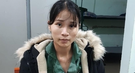 "Nữ quái" lừa đảo bán vé máy bay “giải cứu” người bị mắc kẹt vì COVID-19 
