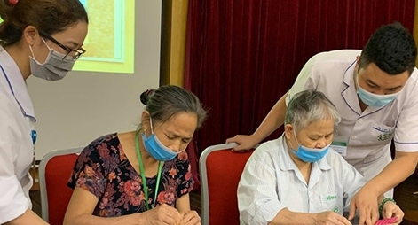 Điều trị sớm sẽ nâng cao chất lượng sống của người mắc sa sút trí tuệ