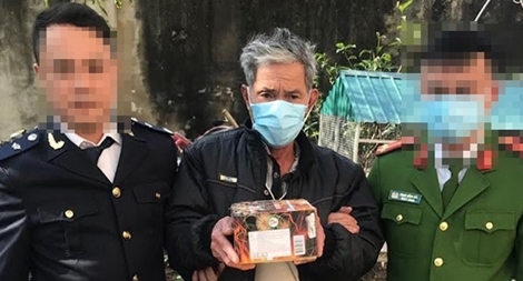 Triệt phá đường dây mua bán pháo nổ ở Nghệ An