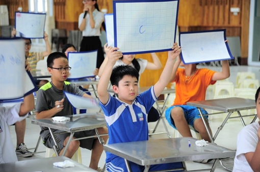 Học sinh tiểu học được miễn học phí từ 1-7