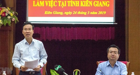 Đoàn Tiểu ban Văn kiện Đại hội XIII của Đảng làm việc tại Kiên Giang