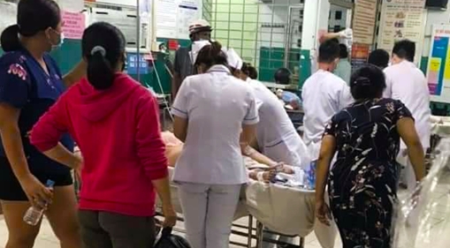 Mâu thuẫn với vợ, chồng phóng hỏa tự thiêu khiến 2 con bỏng nặng
