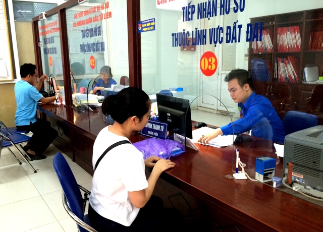 Hà Nội tiếp nhận thủ tục cấp sổ đỏ qua mạng xã hội facebook