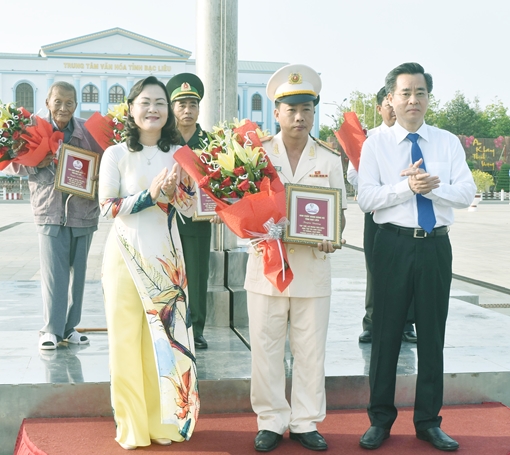 Người có duyên “giải mã” các vụ trọng án