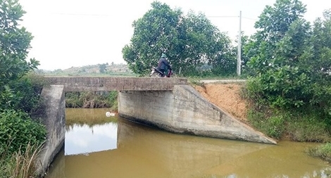 Xây dựng đường nông thôn, Chủ tịch xã quyết toán khống nhiều hạng mục cho chủ đầu tư