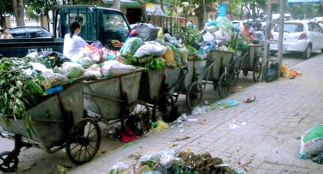 Xử lý hành vi gây rối và trục lợi chính sách liên quan đến rác thải