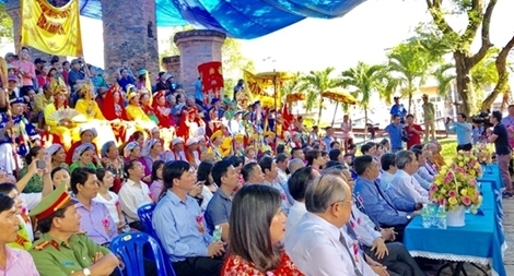 Hơn 100 đoàn hành hương tham dự Lễ hội Tháp Bà Ponagar ở Nha Trang