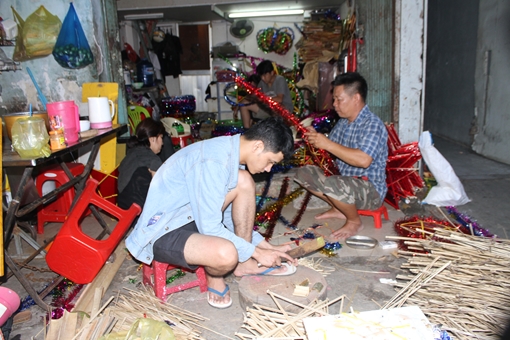 Đèn Trung thu truyền thống hút hàng