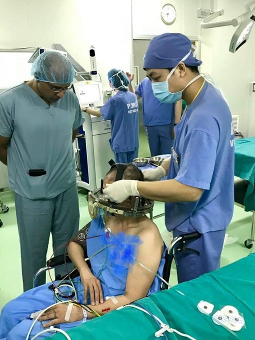 Phẫu thuật kích thích não sâu – hy vọng mới cho bệnh nhân Parkinson