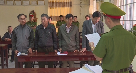 Bắt thêm nhiều cán bộ tại Công ty Lâm nghiệp Ea Kar