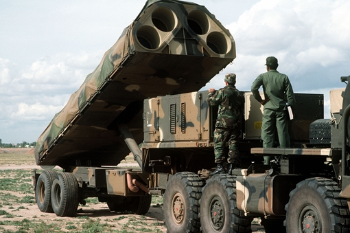 Nga hối thúc Mỹ phá hủy bệ phóng Tomahawk ở châu Âu để cứu vãn INF